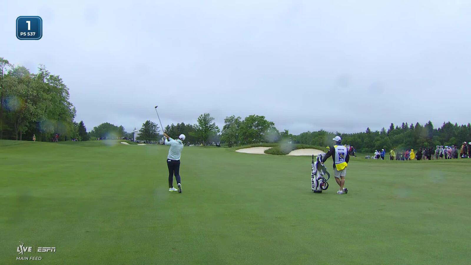 Viktor Hovland holes 19-foot approach for birdie on No. 1 at RBC Canadian