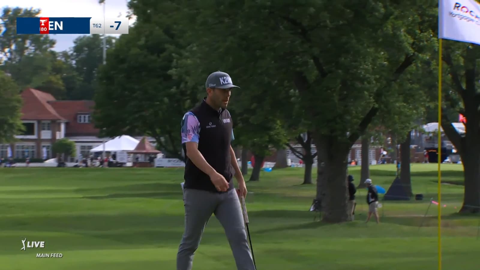Callum Tarren drains 40-foot birdie putt at Rocket Mortgage