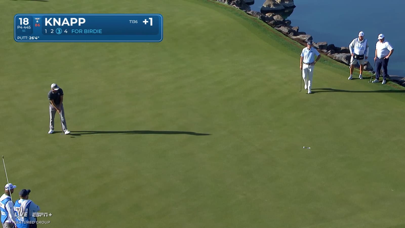 Jake Knapp nails 26-foot birdie putt to finish his round at The American Express