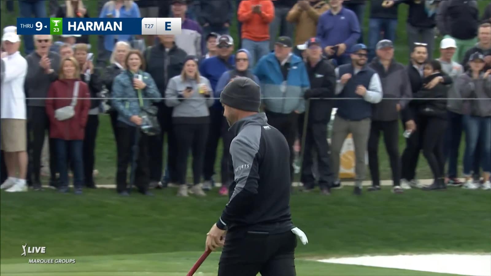 Brian Harman sinks a 33-foot birdie putt on the par-4 18th at WM Phoenix Open