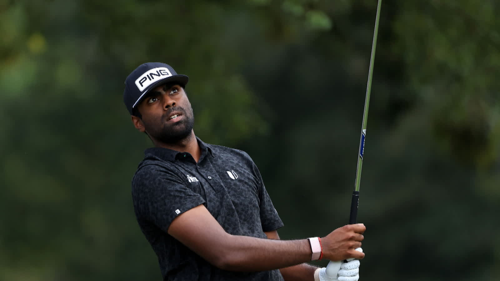 Sahith Theegala leads by one after eighteen at Sanderson Farms
