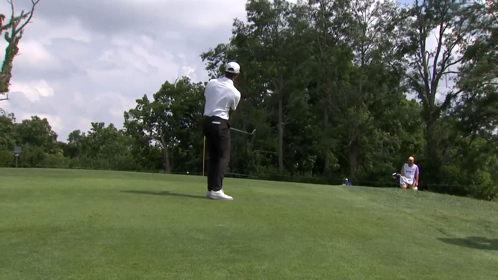 Joel Stalter holes out for birdie at Barbasol