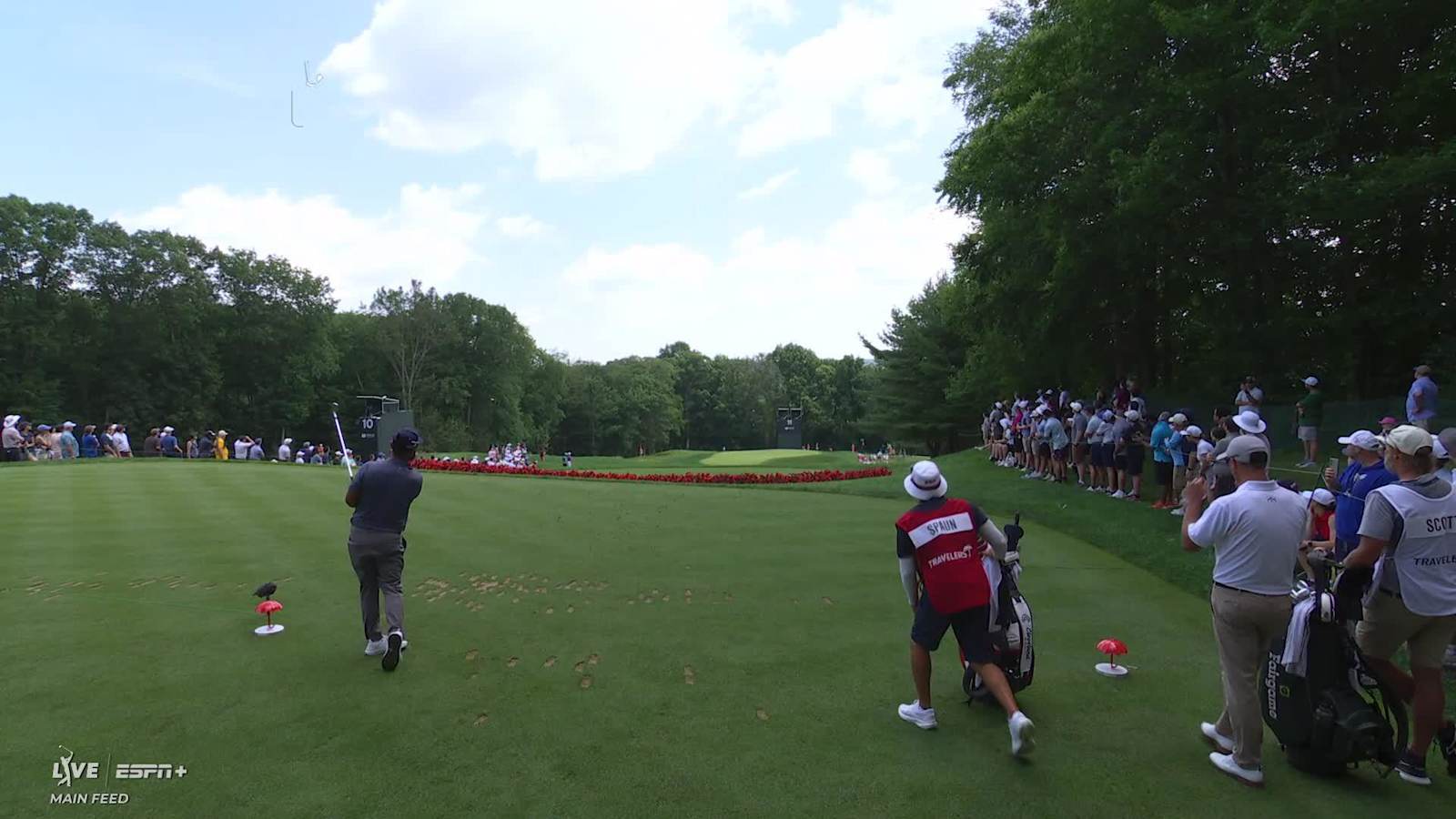 J.J. Spaun holes out for birdie at Travelers