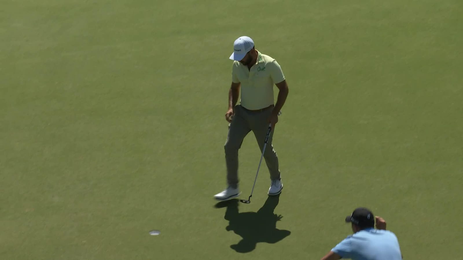 Stephan Jaeger holes 21-footer for birdie at Wells Fargo