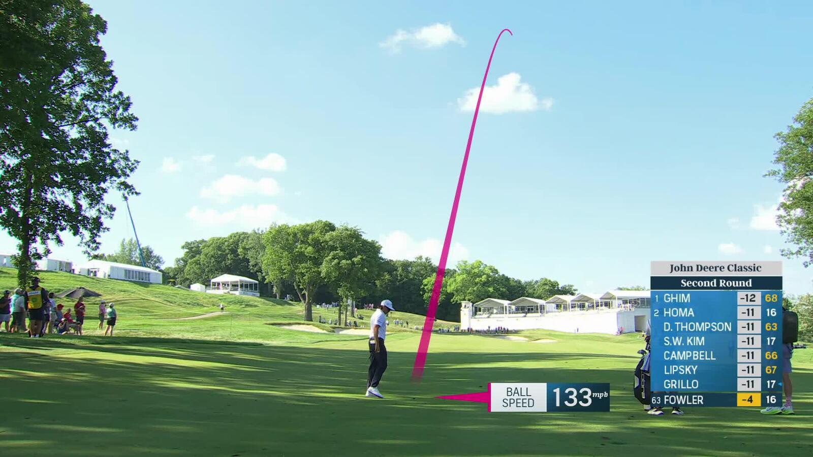 Rickie Fowler pitches it close to set up birdie at John Deere