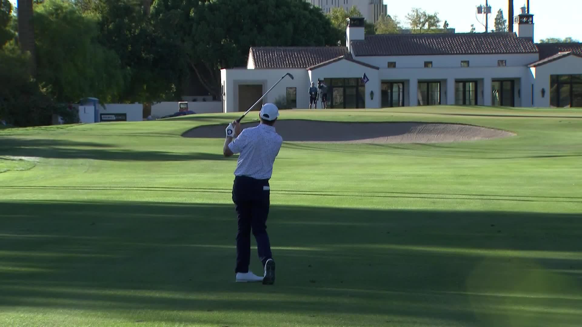 Steven Alker controls pitching wedge and makes birdie at Charles Schwab