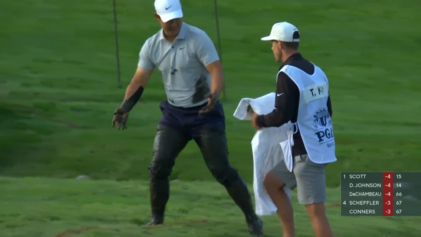Tom Kim falls in mud, washes off in water at the PGA Championship