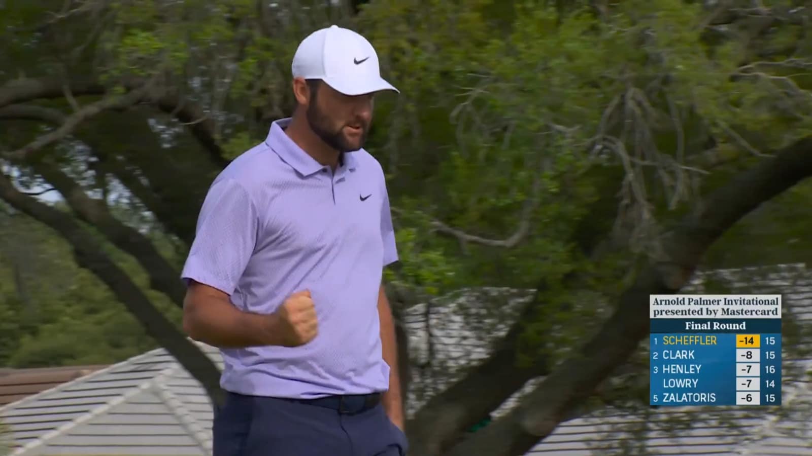 Scottie Scheffler buries a 35-foot birdie putt at Arnold Palmer