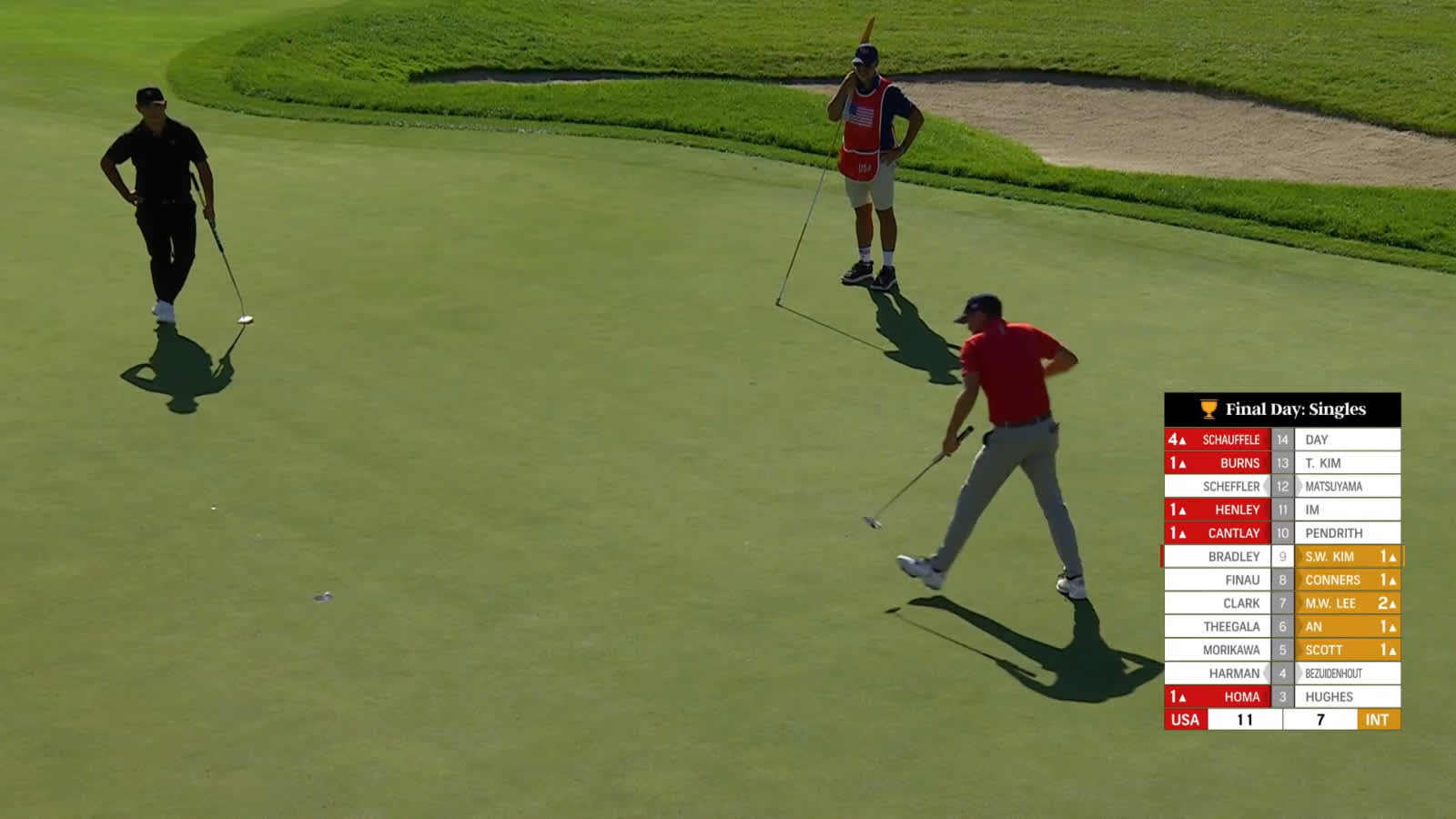 Keegan Bradley buries 14-footer for birdie at Presidents Cup
