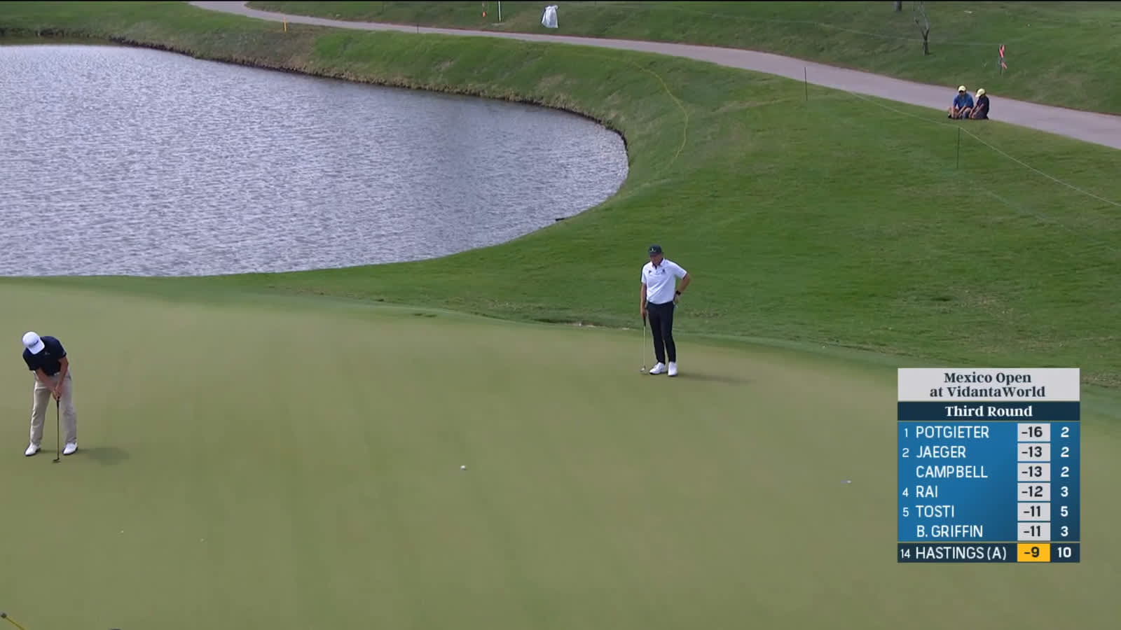 Justin Hastings sinks downhill 30-foot birdie putt at Mexico Open