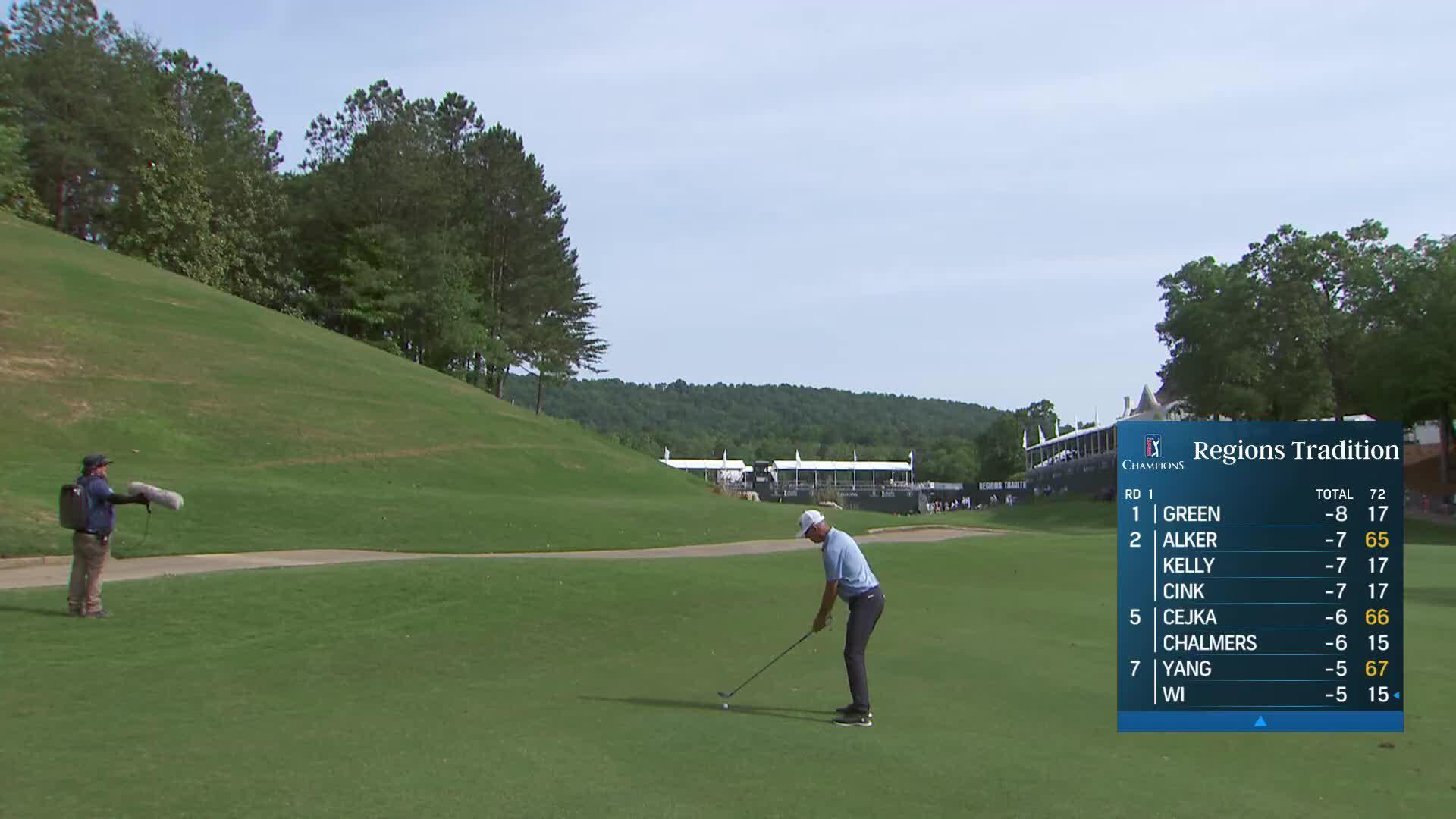 Richard Green makes birdie on No. 18 at Regions Tradition