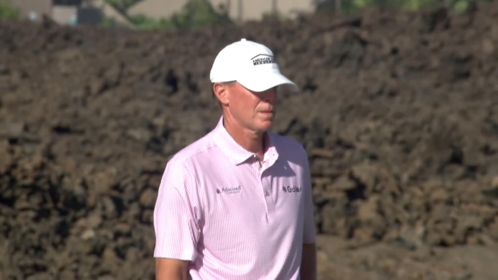 Steve Stricker closes the gap with birdie on No. 14 at Mitsubishi
