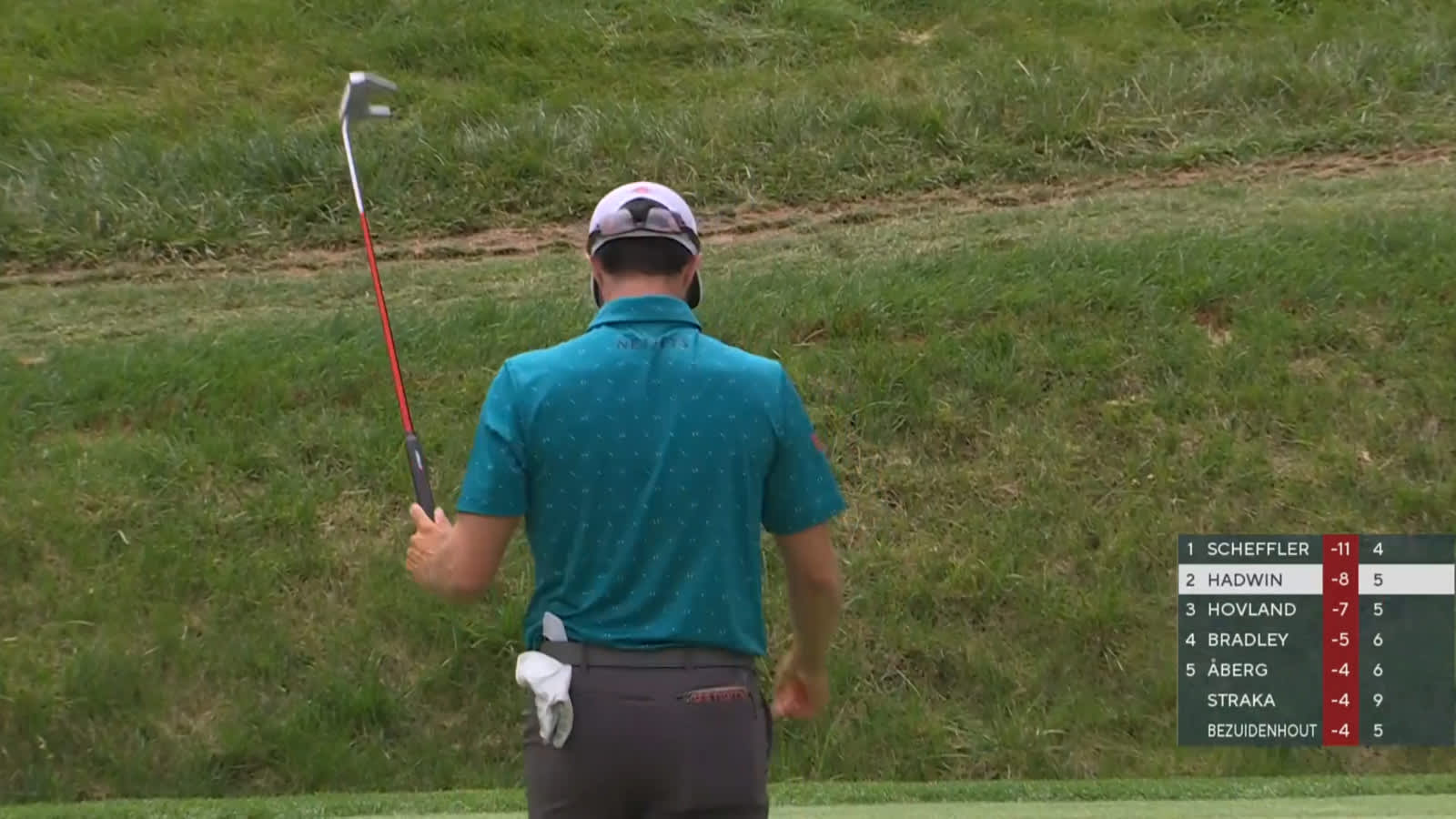Adam Hadwin sends in 29-footer for birdie at the Memorial