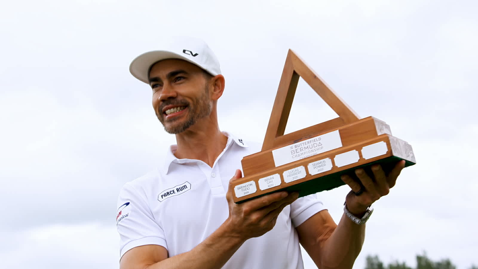 Camilo Villegas wins Butterfield Bermuda Championship