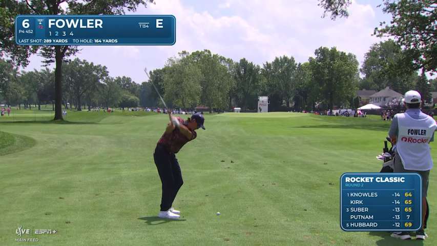 Rickie Fowler chips in for birdie at Rocket Classic