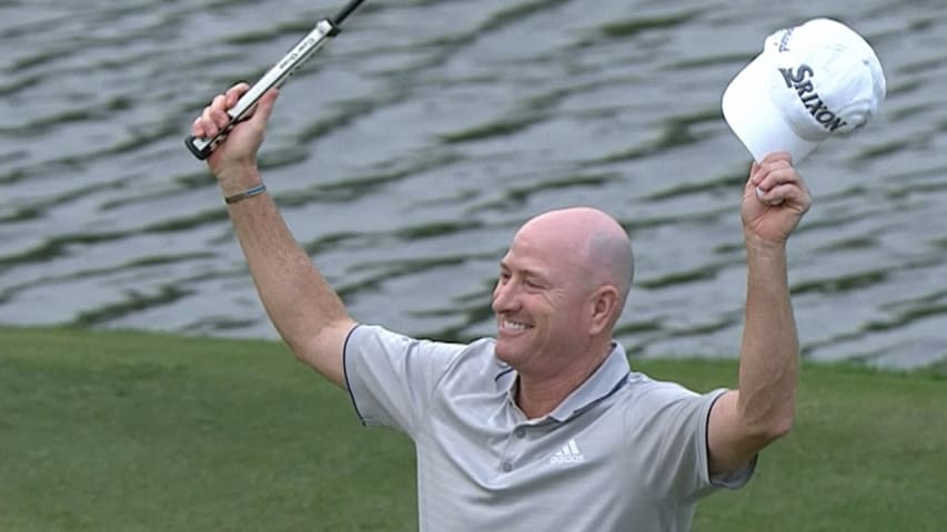 Steve Flesch's playoff bunker shot at Mitsubishi Electric Classic