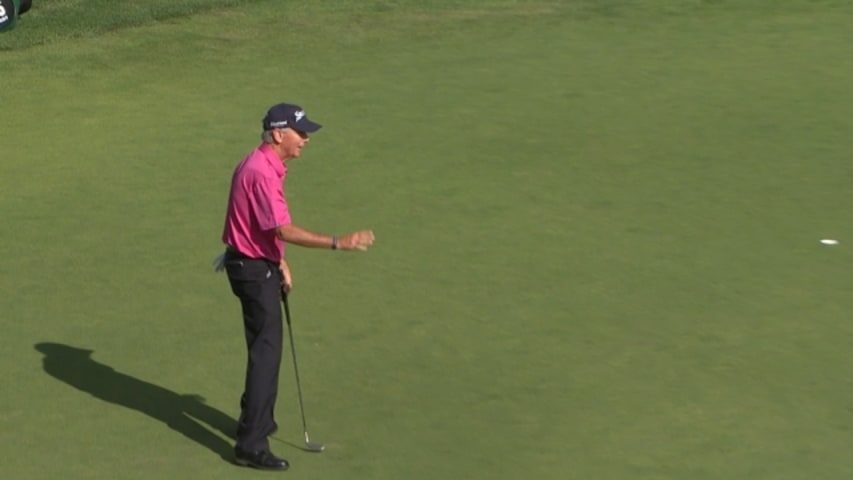 Larry Mize grabs the early lead at the Boeing Classic