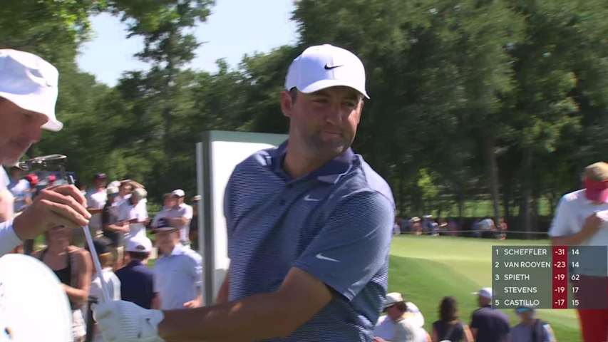 Scottie Scheffler uses the slope to make birdie at THE CJ CUP