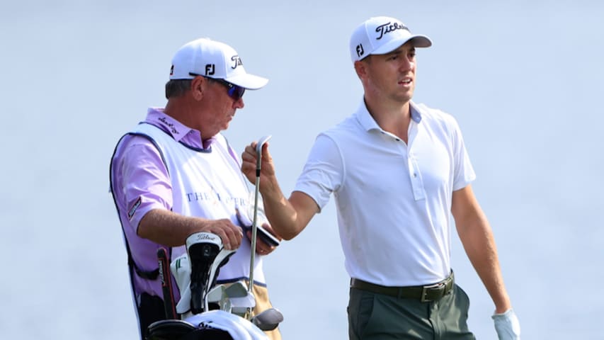 Justin Thomas and caddie conversation leads to incredible shot at THE PLAYERS