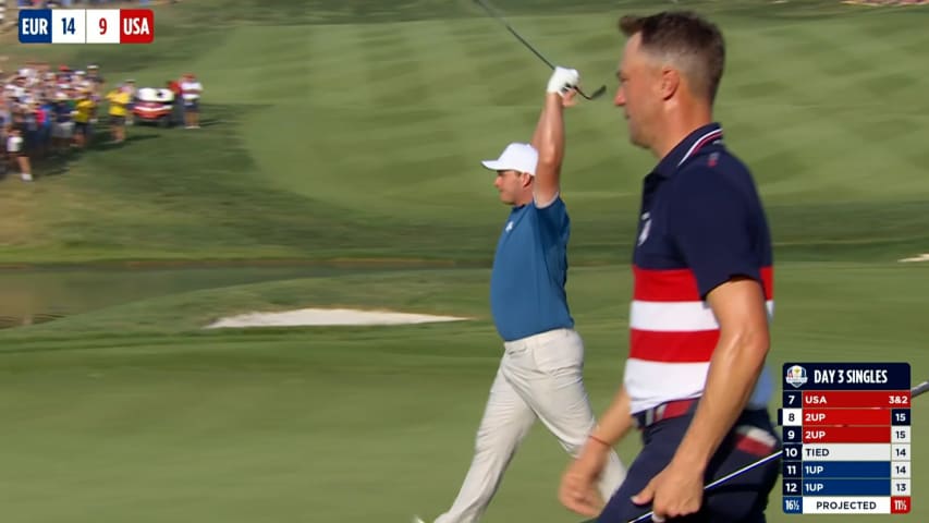 Sepp Straka eagles No. 16 with chip-in at the Ryder Cup