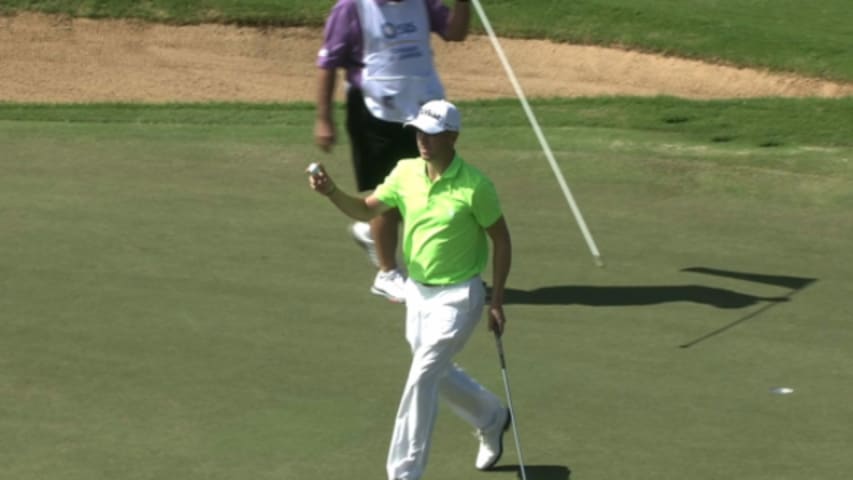 Justin Thomas' approach to 9 feet yields birdie at SBS