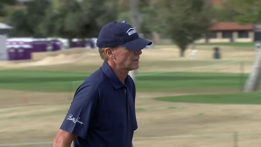 Steve Stricker makes birdie on No. 17 at Cologuard