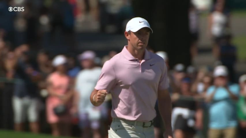 Rory McIlroy drains 33-footer for eagle to take the lead at Wells Fargo