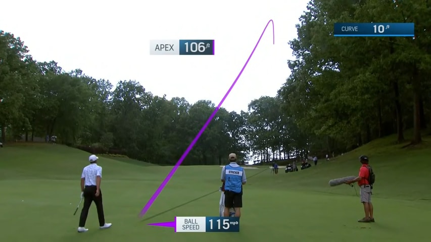 Steve Stricker hits it close to set up birdie at Tradition