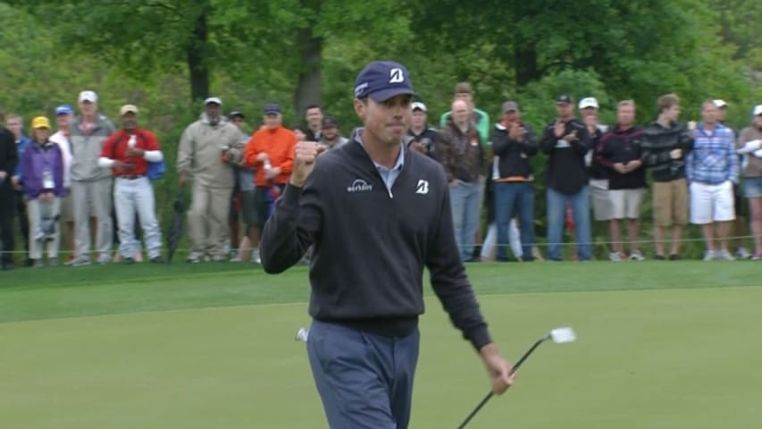 Matt Kuchar makes birdie on No. 15 at Shell