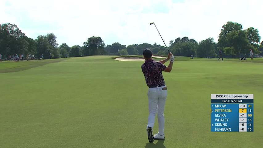 Paul Peterson sinks a 23-foot birdie putt on No. 14 at ISCO Championship