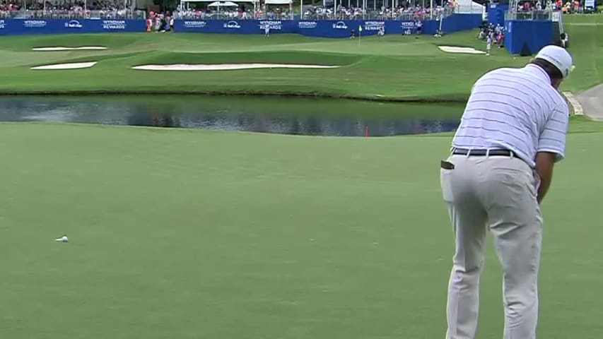 Michael Thompson’s 20-foot birdie putt at Wyndham