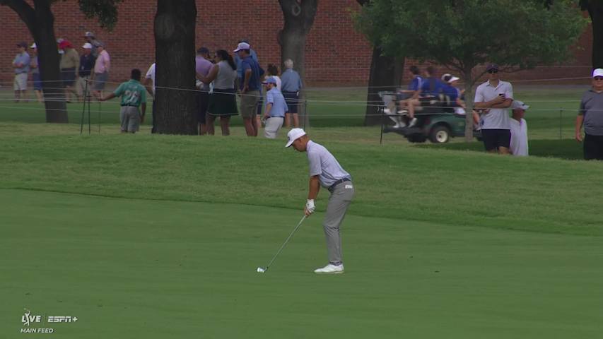 Sam Stevens makes eagle putt on No. 1 at Charles Schwab