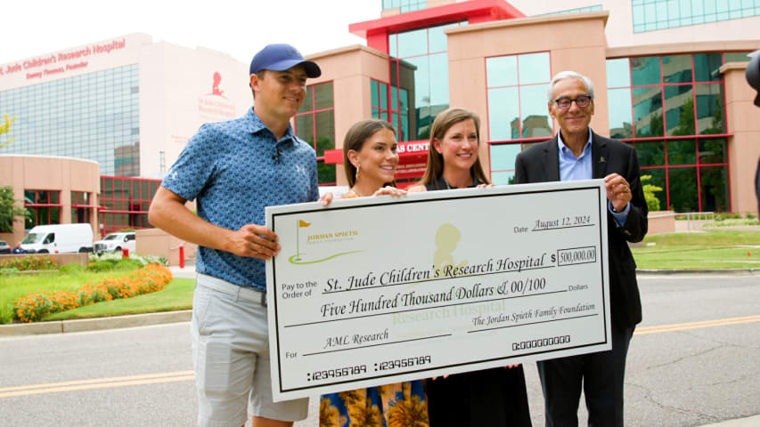 Jordan Spieth visits St. Jude Children's Research Hospital following donation