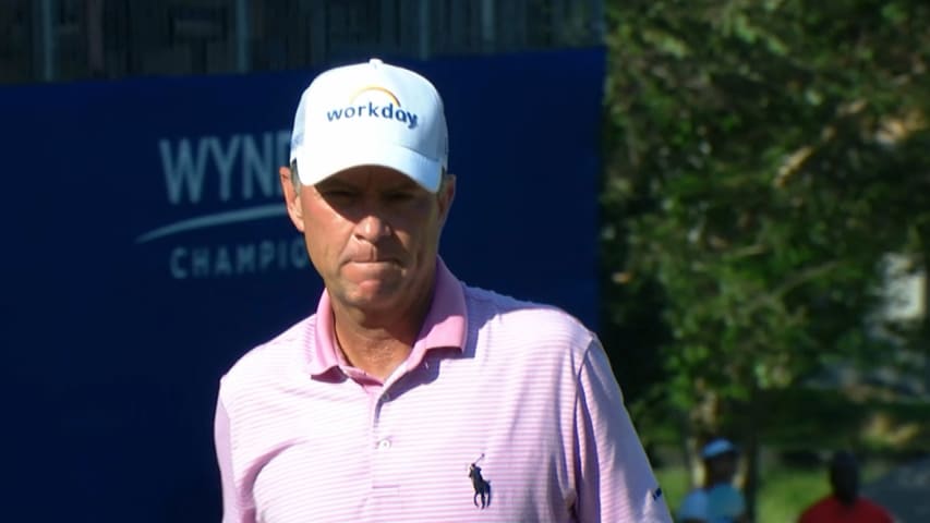 Davis Love III closes with a 19-footer at Wyndham