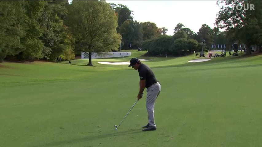 Phil Mickelson's nice approach leads to birdie on No. 16 in Round 3 at Dominion