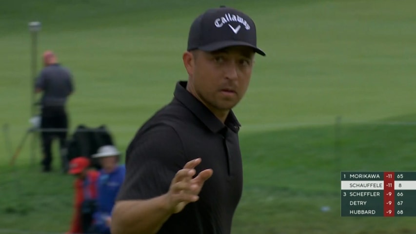 Xander Schauffele sends in 16-foot birdie putt at PGA Championship