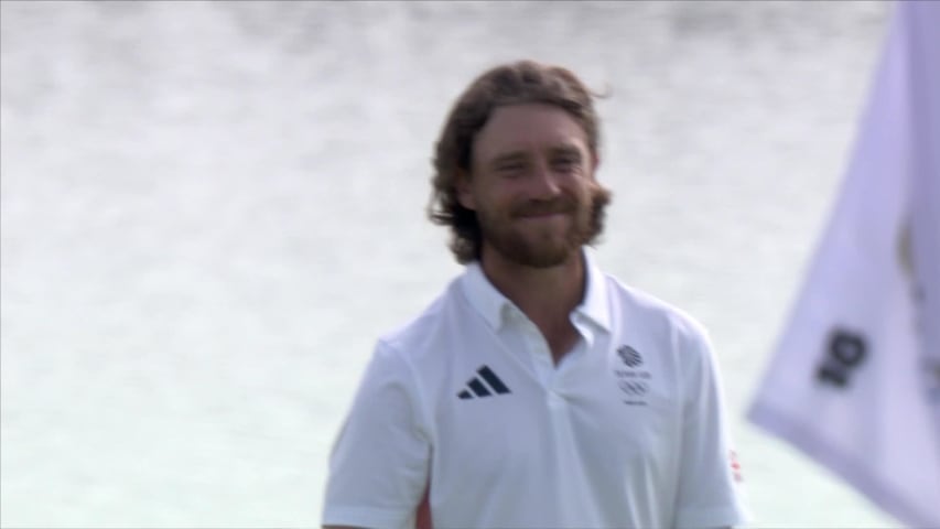 Tommy Fleetwood pars the last to claim silver at Olympic Men's Golf