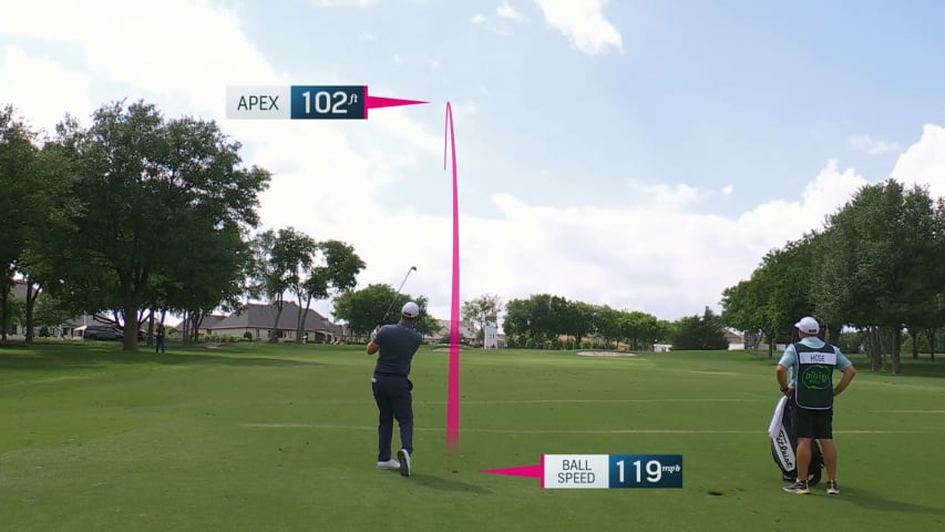 Tom Hoge dials in approach to yield birdie at THE CJ CUP