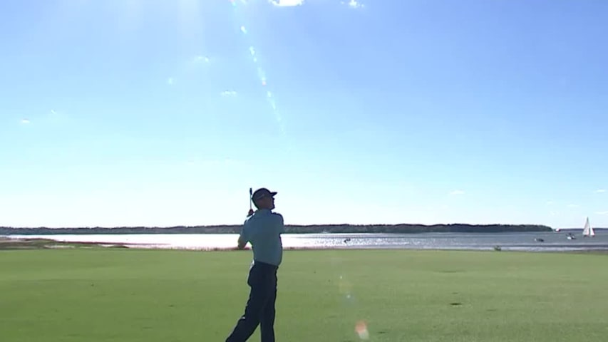 Matt Kuchar’s approach sets up 9-foot birdie putt at RBC Heritage