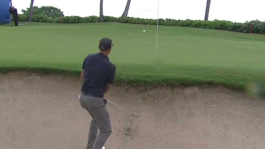 Brendan Steele holes out from bunker to make birdie at the Sony Open