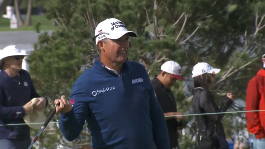 Padraig Harrington makes birdie on No. 15 at Hoag Classic