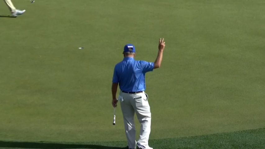 Scott Parel makes birdie putt from just off the green at Cologuard