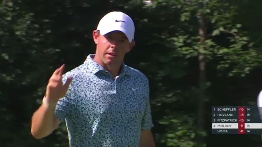 Rory McIlroy holes 19-footer for birdie at BMW Championship