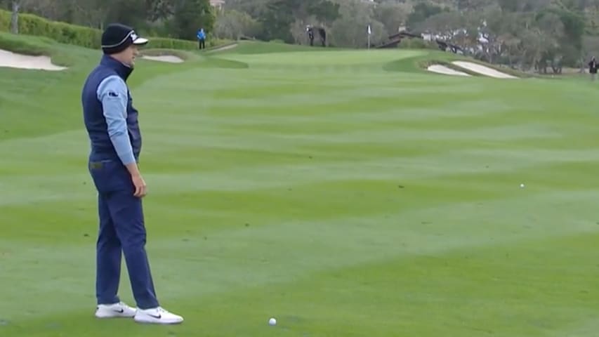 Russell Knox assessed 1-stroke penalty at Pebble Beach