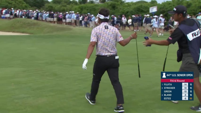 Hiroyuki Fujita makes par after nice 61-yard approach at U.S. Senior Open