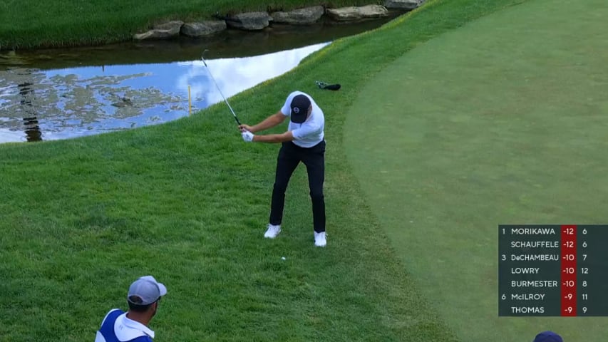 Jordan Spieth chips in for birdie at PGA Championship