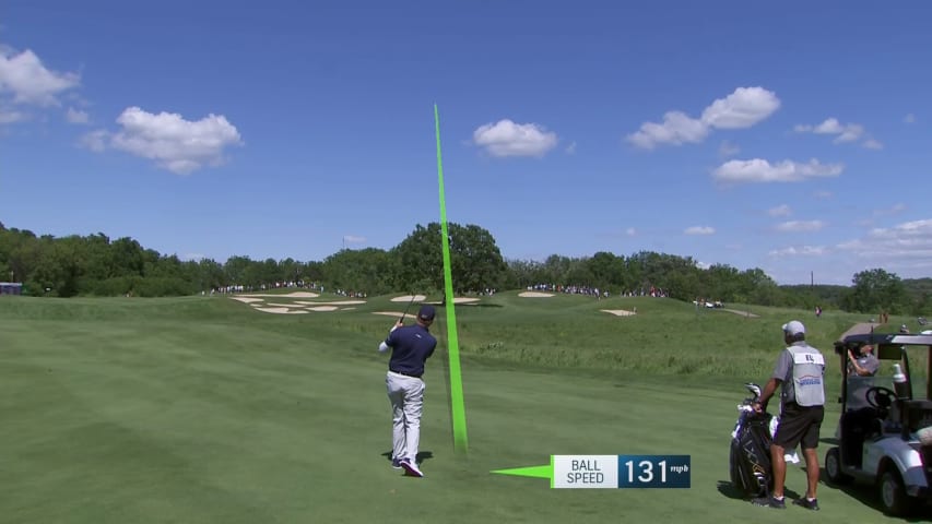 Ernie Els reaches in two to set up birdie at American