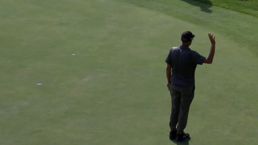 Rocco Mediate rolls in birdie putt at Sanford International