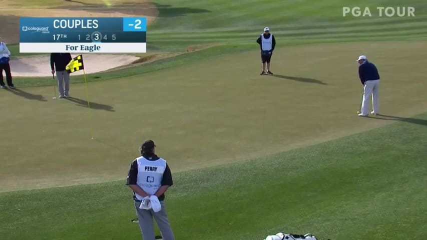 Fred Couples sinks eagle putt at Cologuard Classic