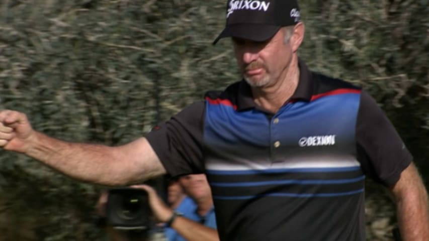 Rod Pampling walks in an 18-footer at Shriners